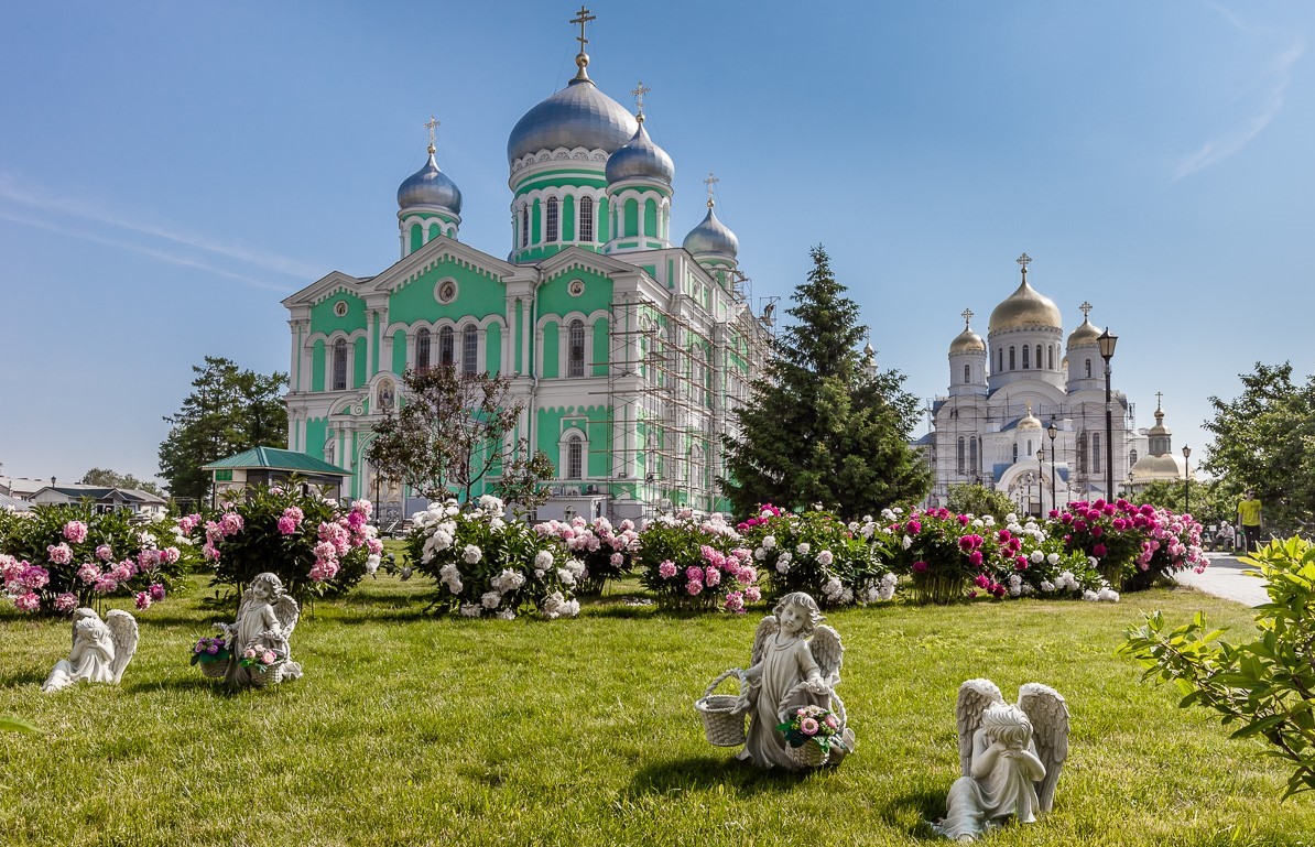 Из Нижнего Новгорода — в Арзамас и Дивеево