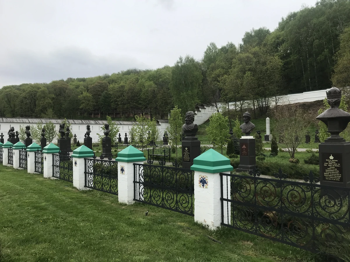 Уроки истории в Печерском монастыре: Рюриковичи и Романовы (в группе) — фото 8