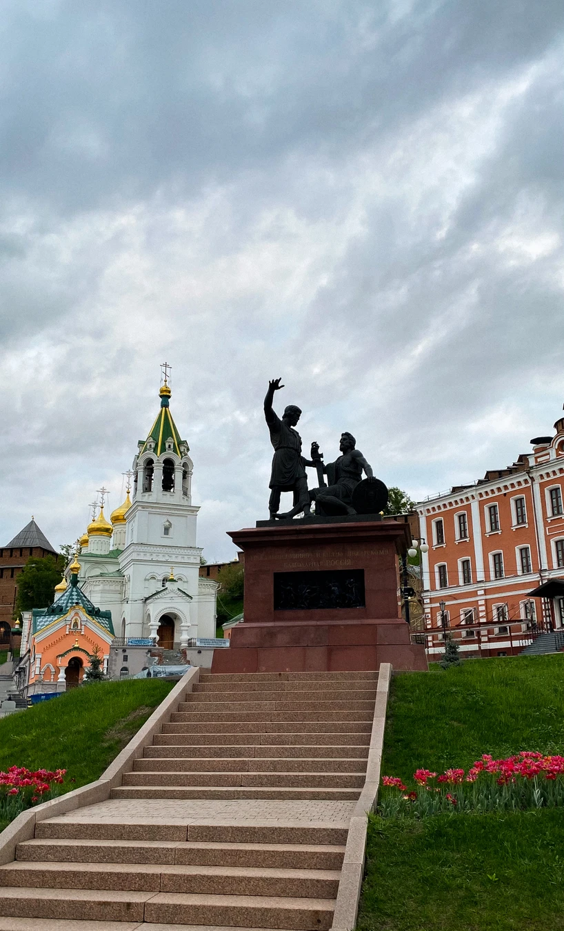 За ручку по Нижнему Новгороду: аудиоэкскурсия по кремлю и Рождественской улице — фото 7