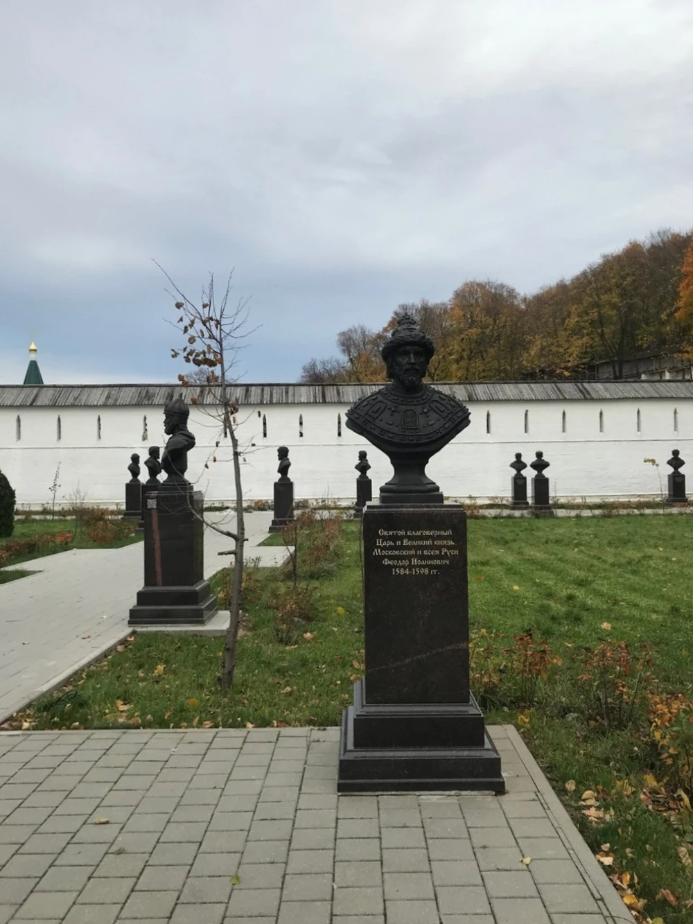 Уроки истории в Печерском монастыре: Рюриковичи и Романовы — фото 4