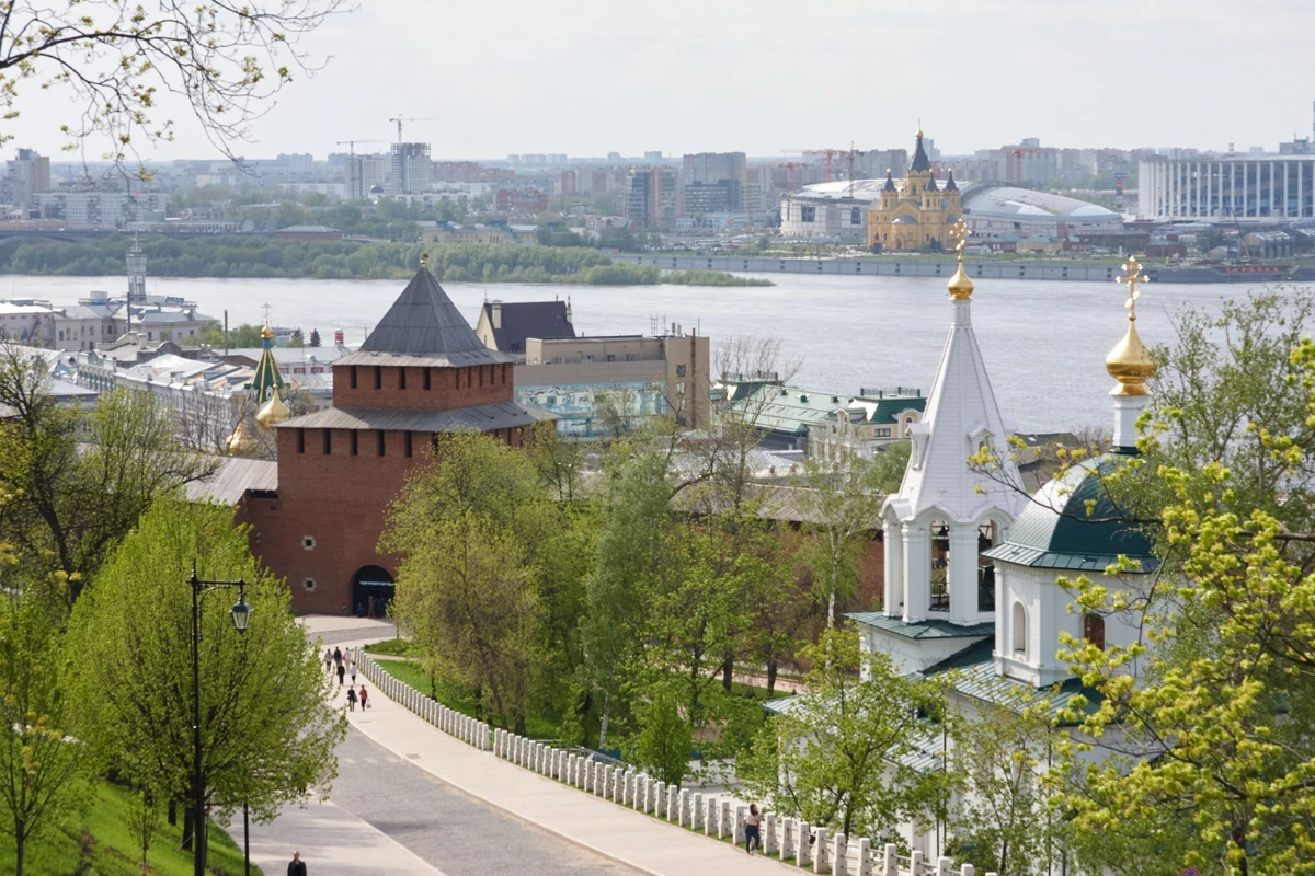 По Нижнему Новгороду — на авто — фото 2