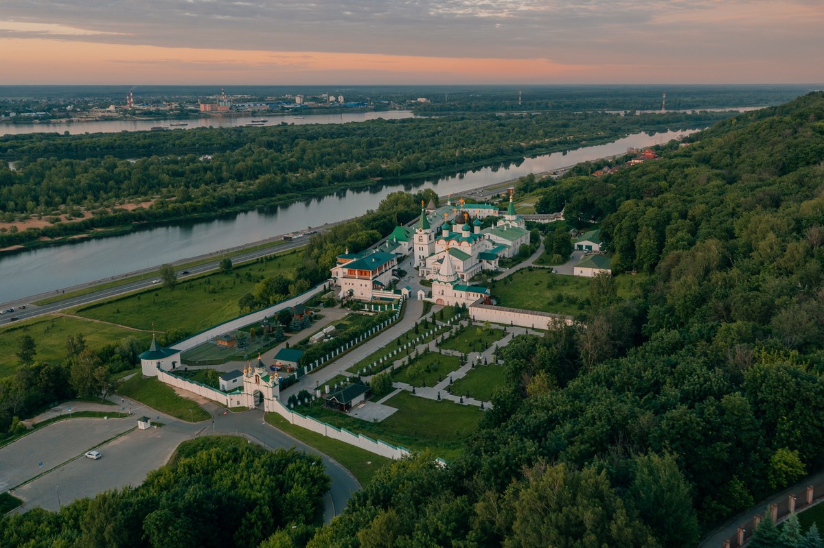 Уроки истории в Печерском монастыре: Рюриковичи и Романовы (в группе) — фото 2