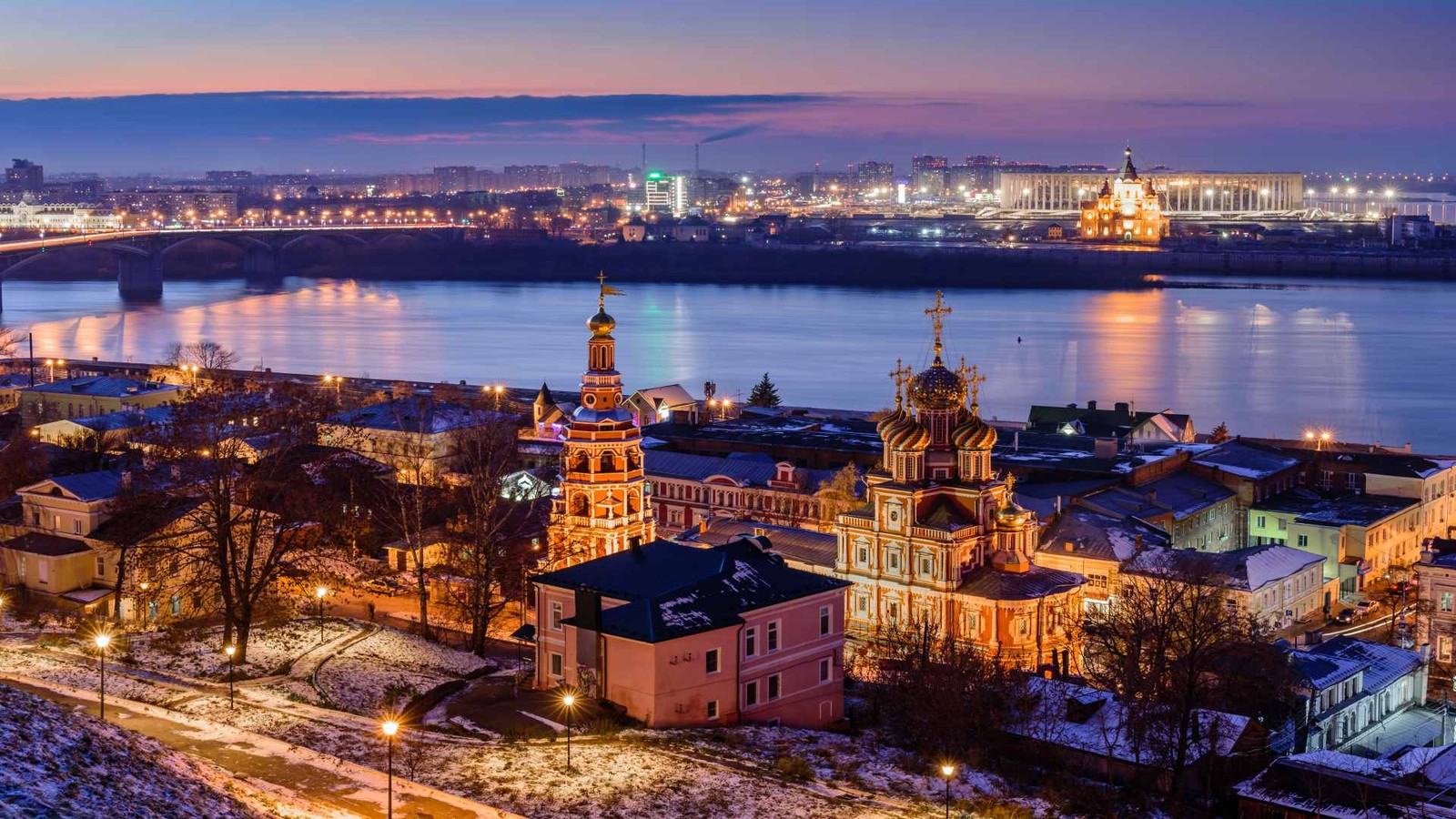 Групповая экскурсия по Нижнему Новгороду в час вечерний!
