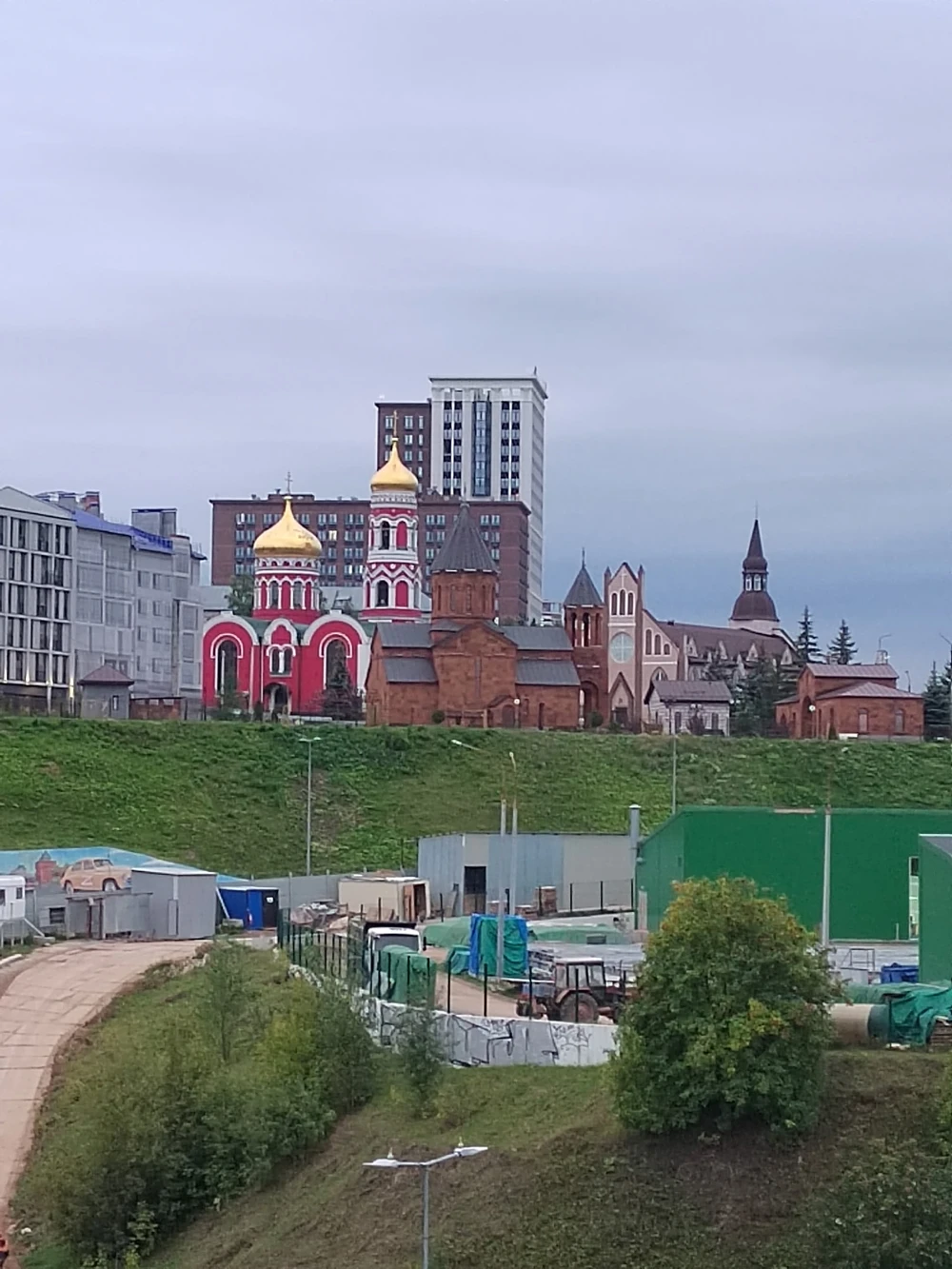 Монополисты, монахи и царицы: район Гребешок и улица Черниговская — фото 9